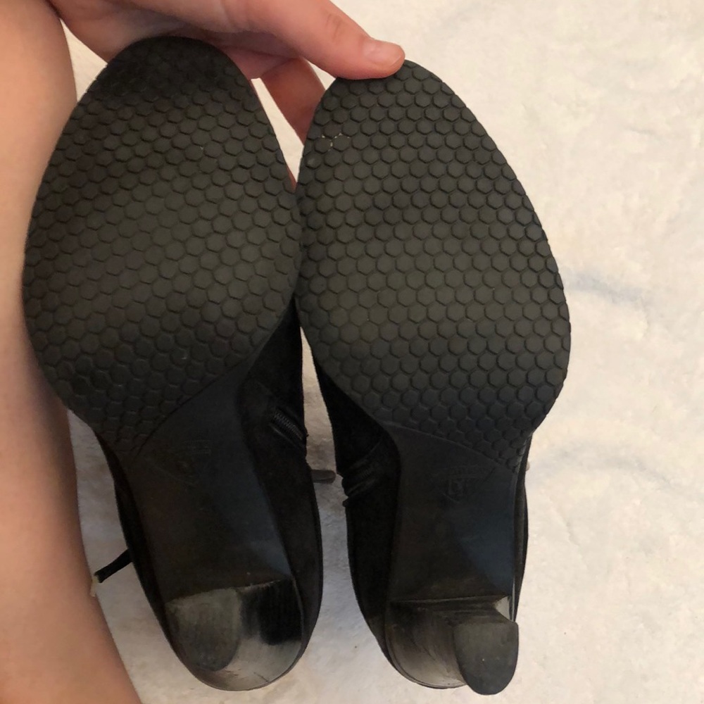 Donald J Pilner booties - Picture 6 of 6